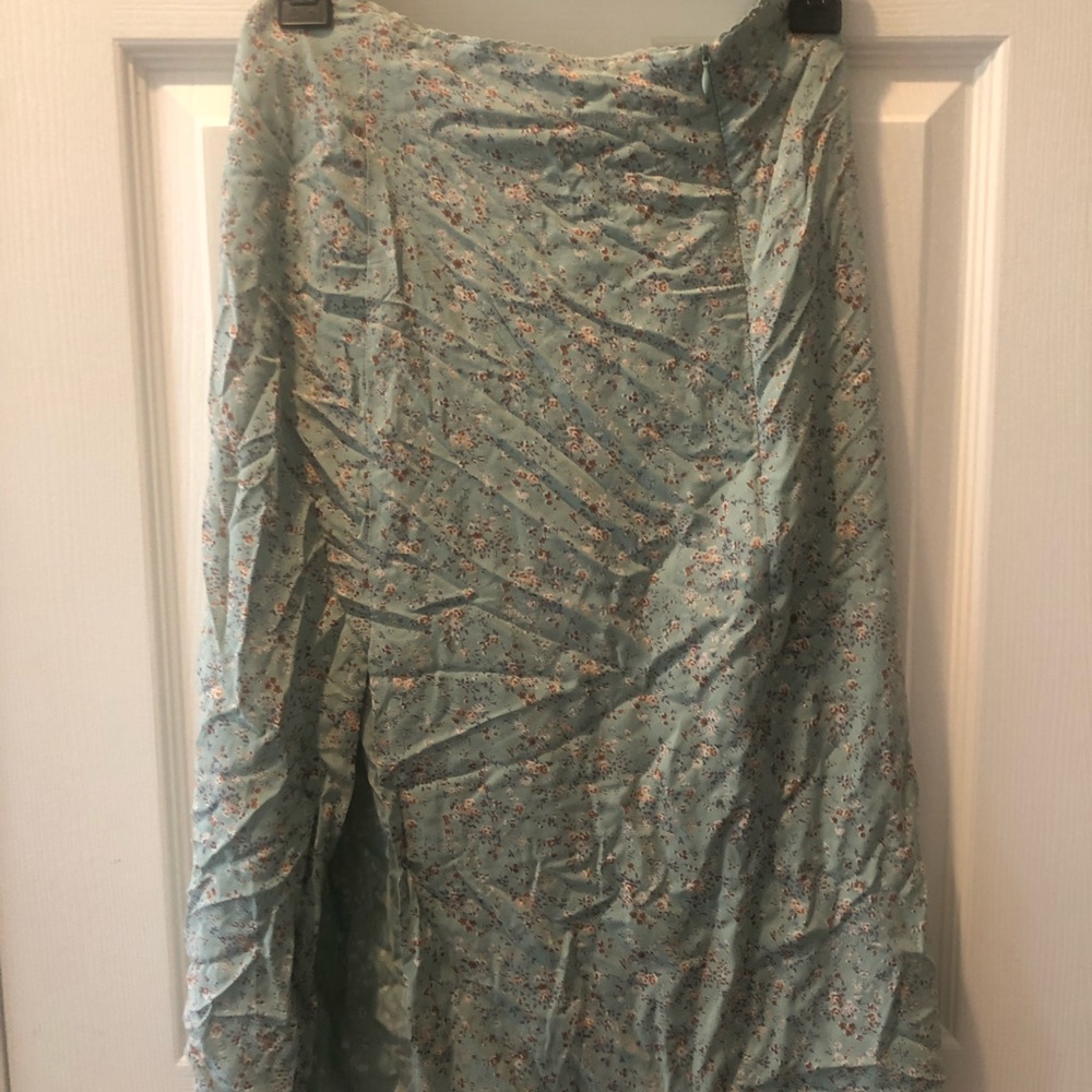 Brandy Melville Floral Skirt